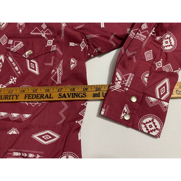 Wrangler Women’s Aztec Shirt – Size Medium, Desert Red, Long Sleeve Western - Picture 4 of 8